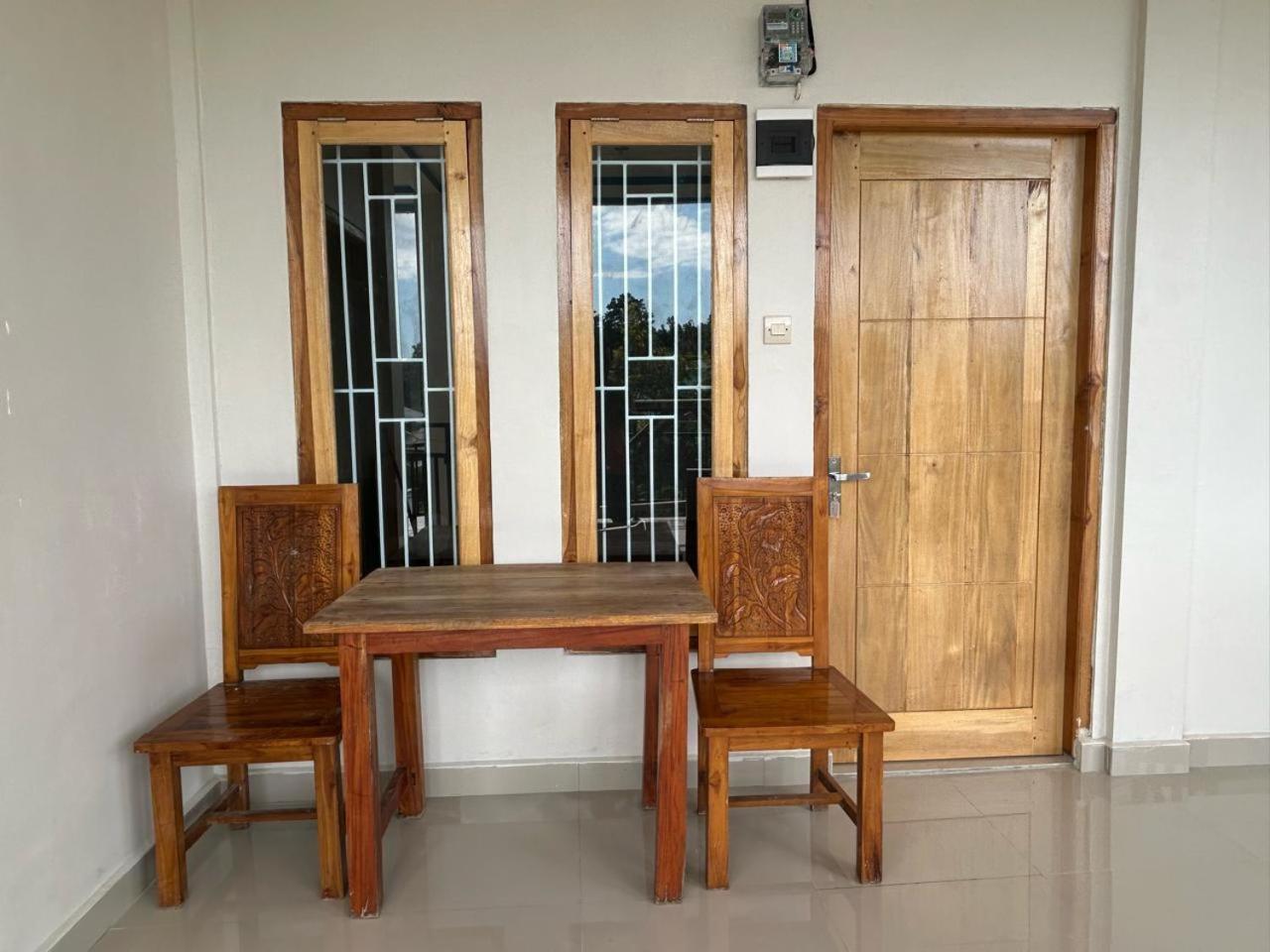Four-G Home Stay & Komodo Tour Labuan Bajo Esterno foto